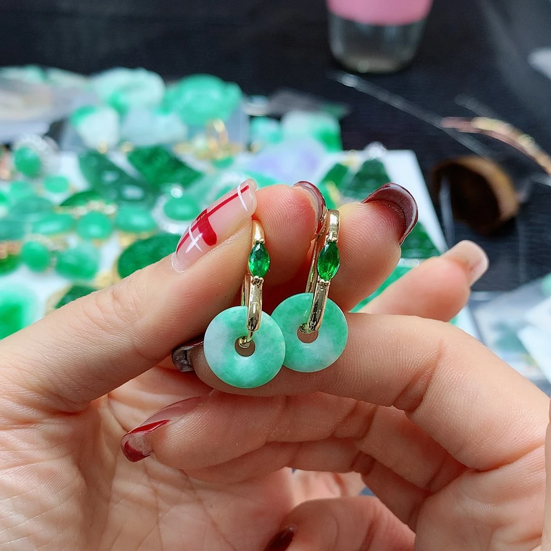 【闪购商品】翡翠耳饰未镶嵌，