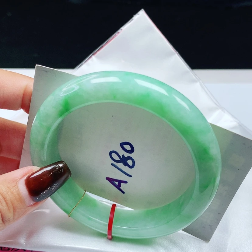 【闪购商品】翡翠手镯未镶嵌 正圈57+