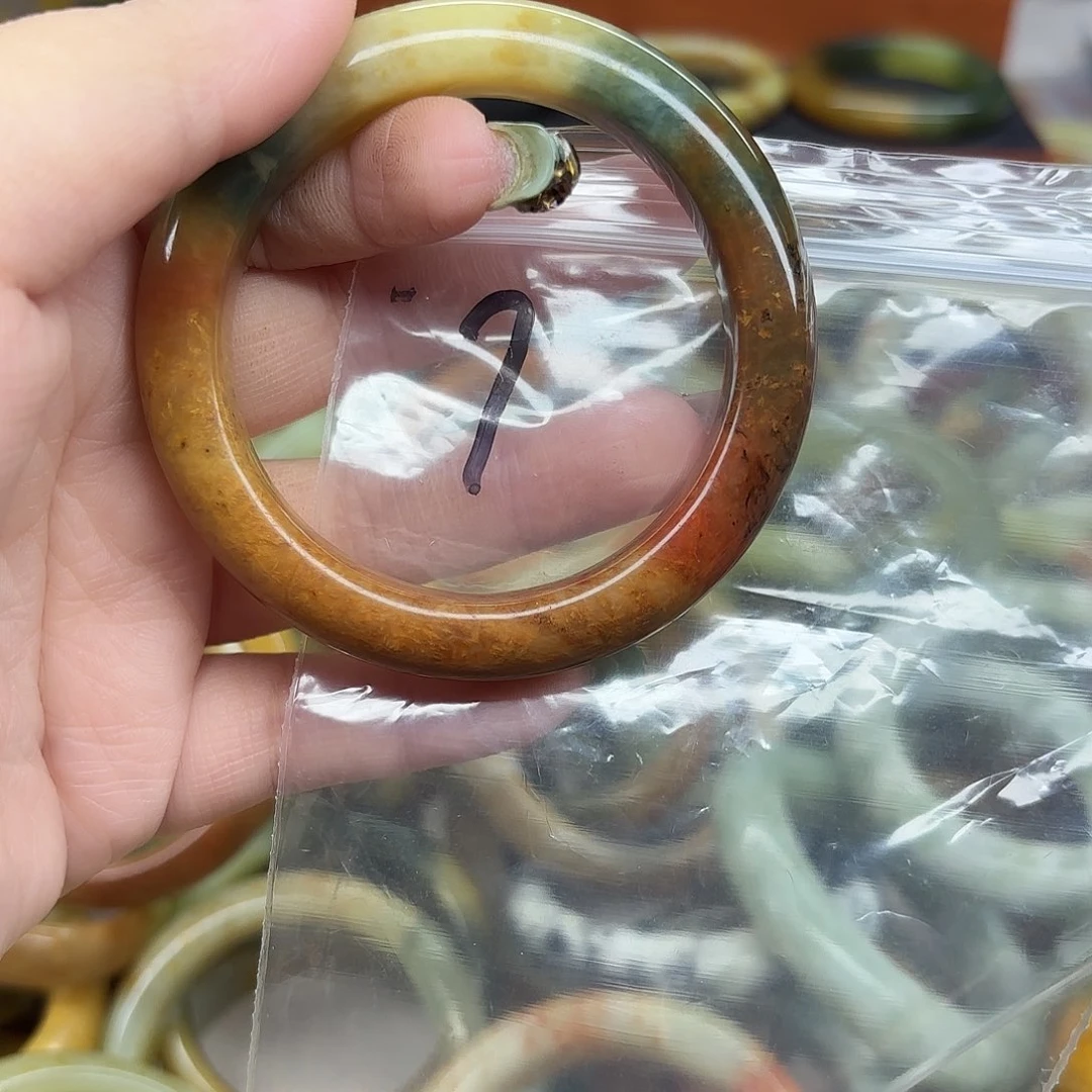 未***天蛇纹石玉未镶嵌手链