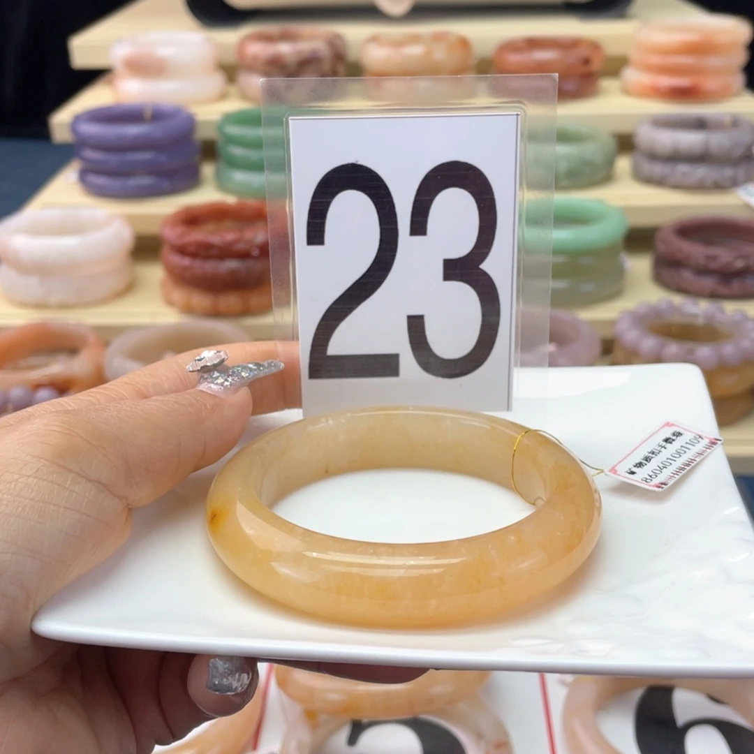 石英岩玉未镶嵌手镯58.7