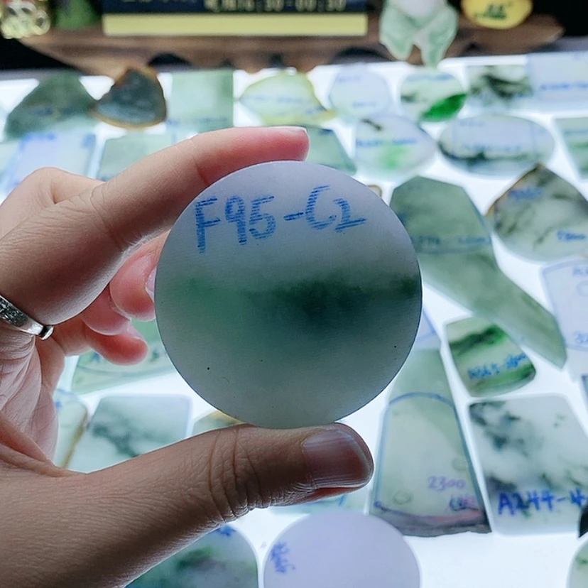 【闪购商品】定制翡翠未镶嵌【****^翡翠