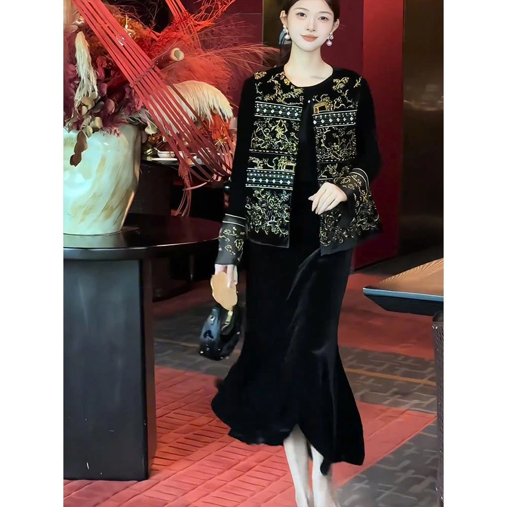 新中式女装国风套装2025秋季新款时尚高级感刺绣马甲连衣裙两件套