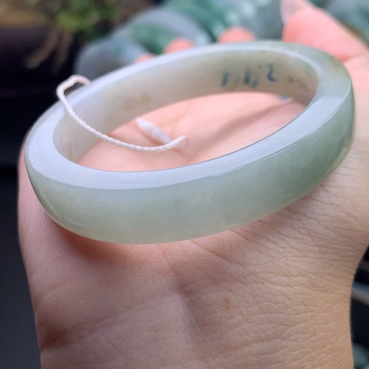 定制翡翠未镶嵌手镯不退不换贵妃