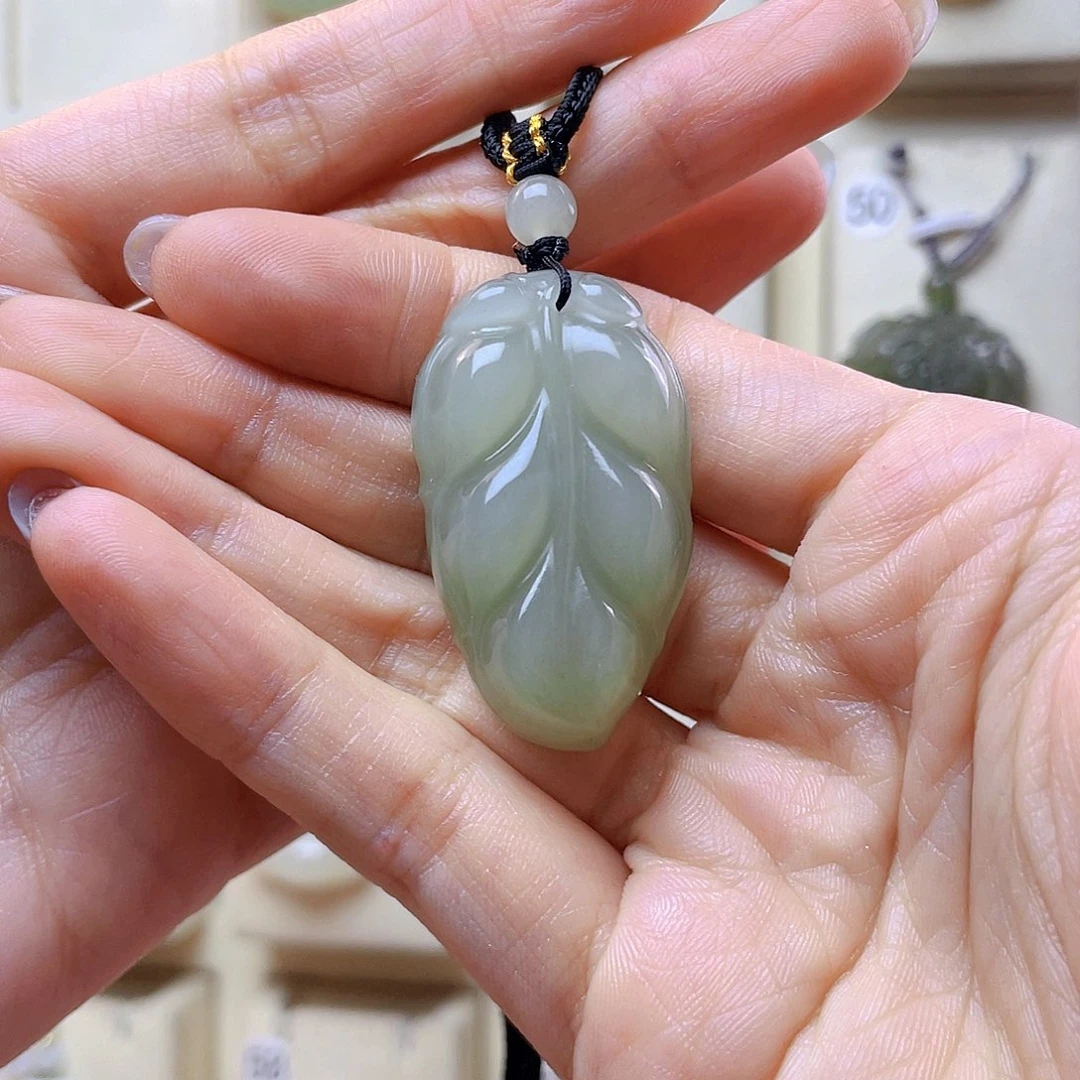 和田玉吊坠(赠链)未镶嵌