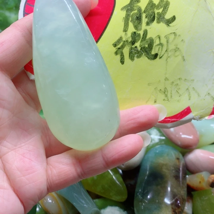 未镶嵌蛇纹石玉手把件