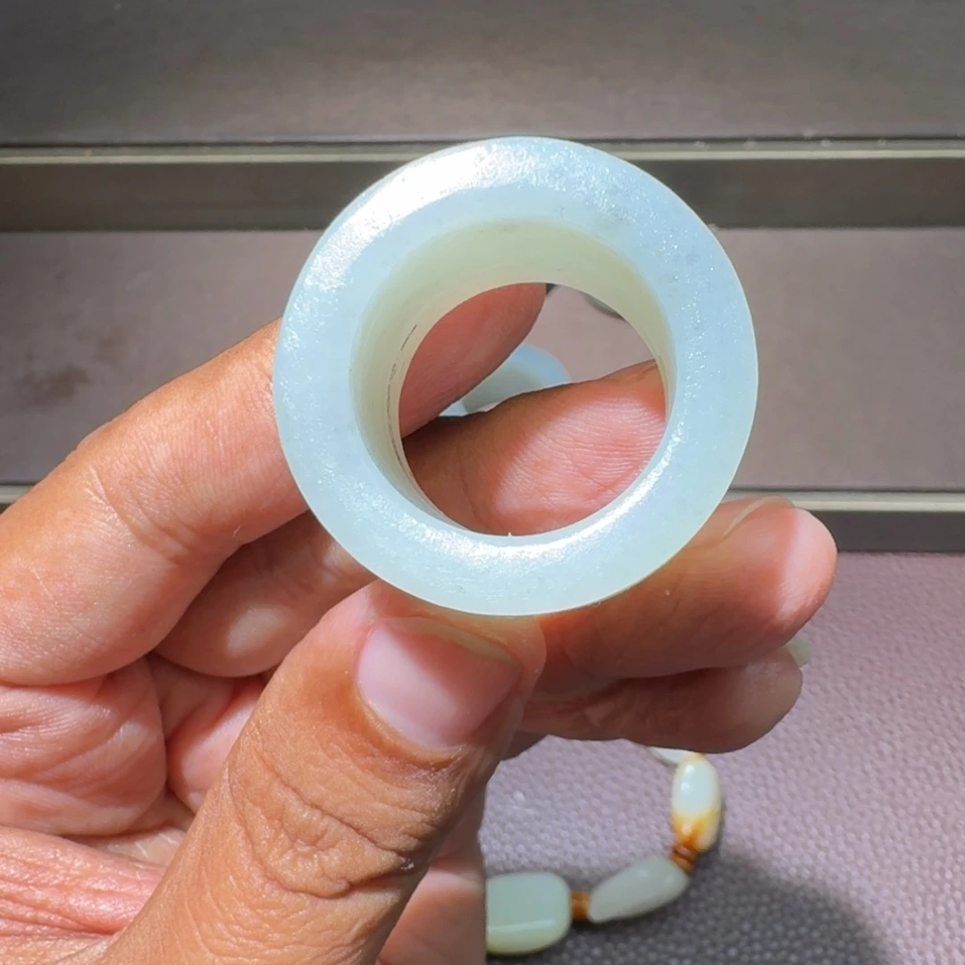 和田玉未镶嵌吊坠(不含链)