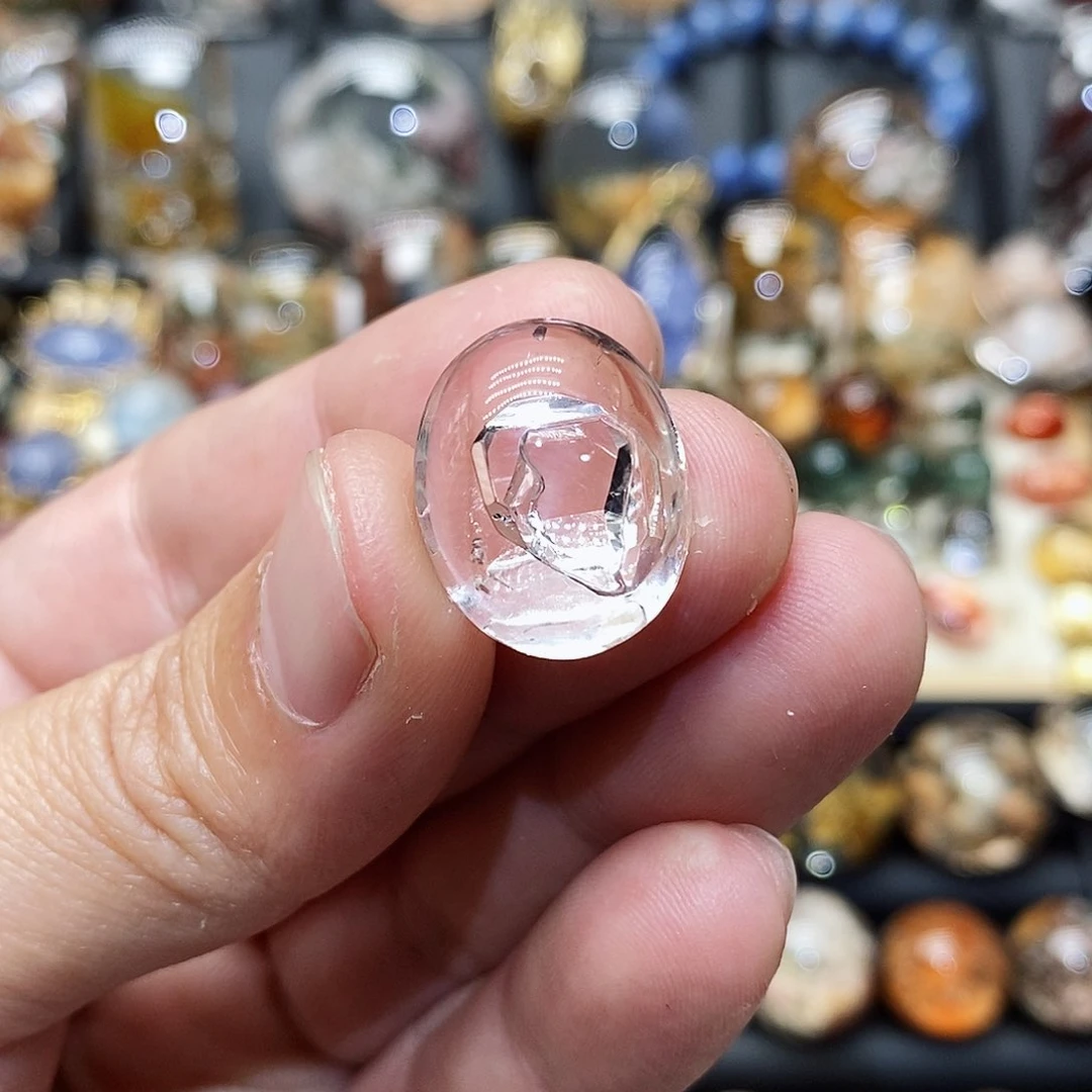 水晶颈饰银S925镶嵌知**诚天然精致水晶吊坠