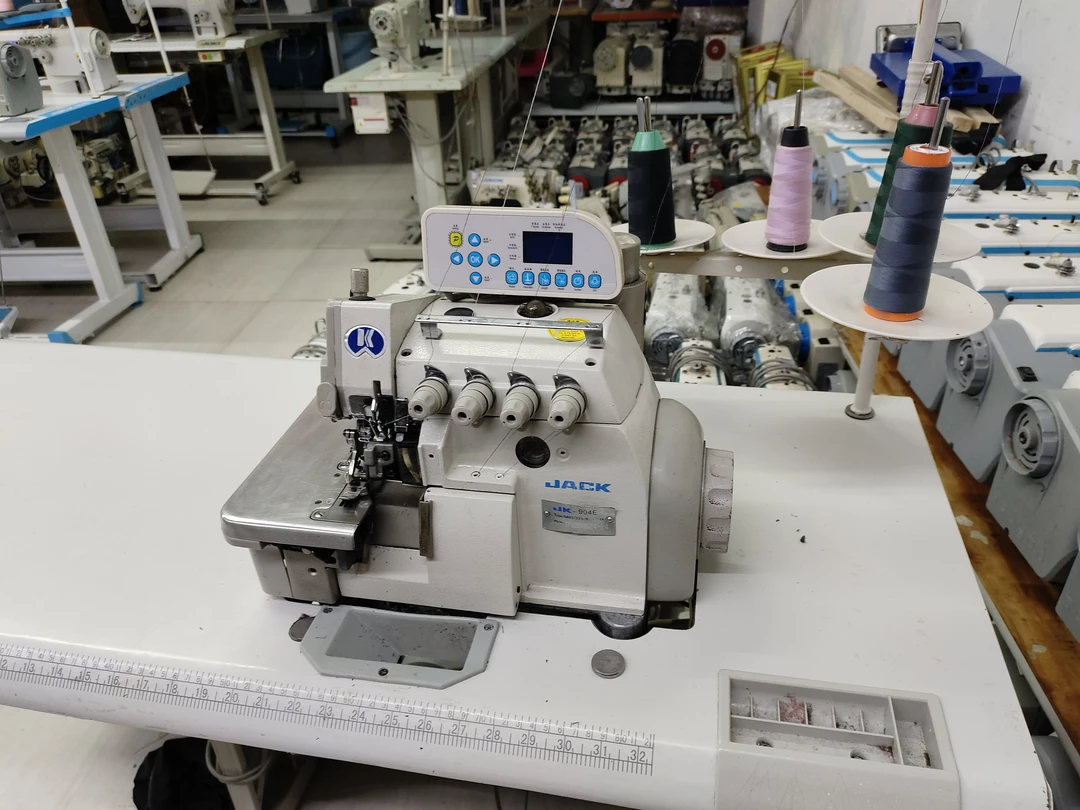 杰克904E家用工厂用锁边机