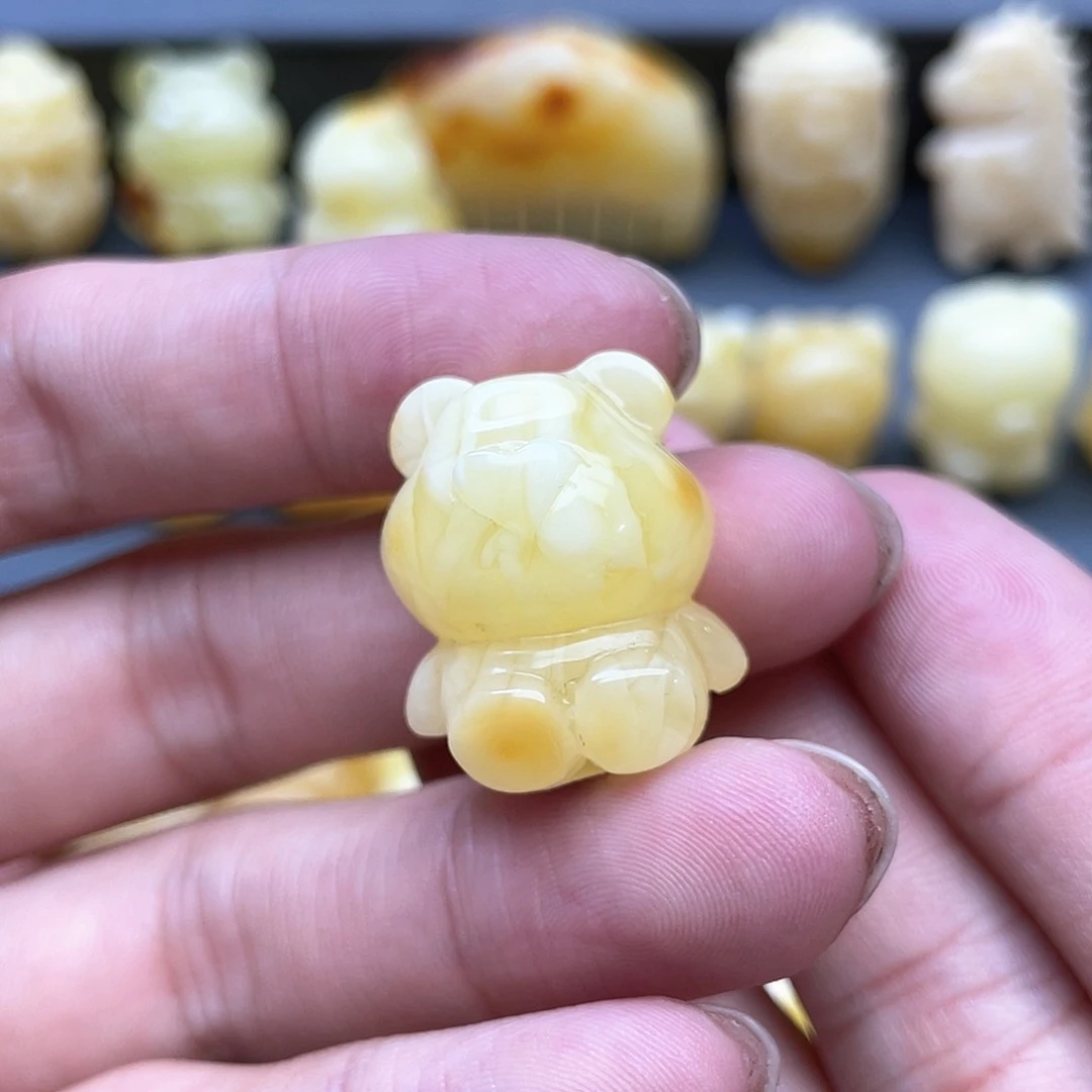 琥珀裸石未镶嵌蜜蜡