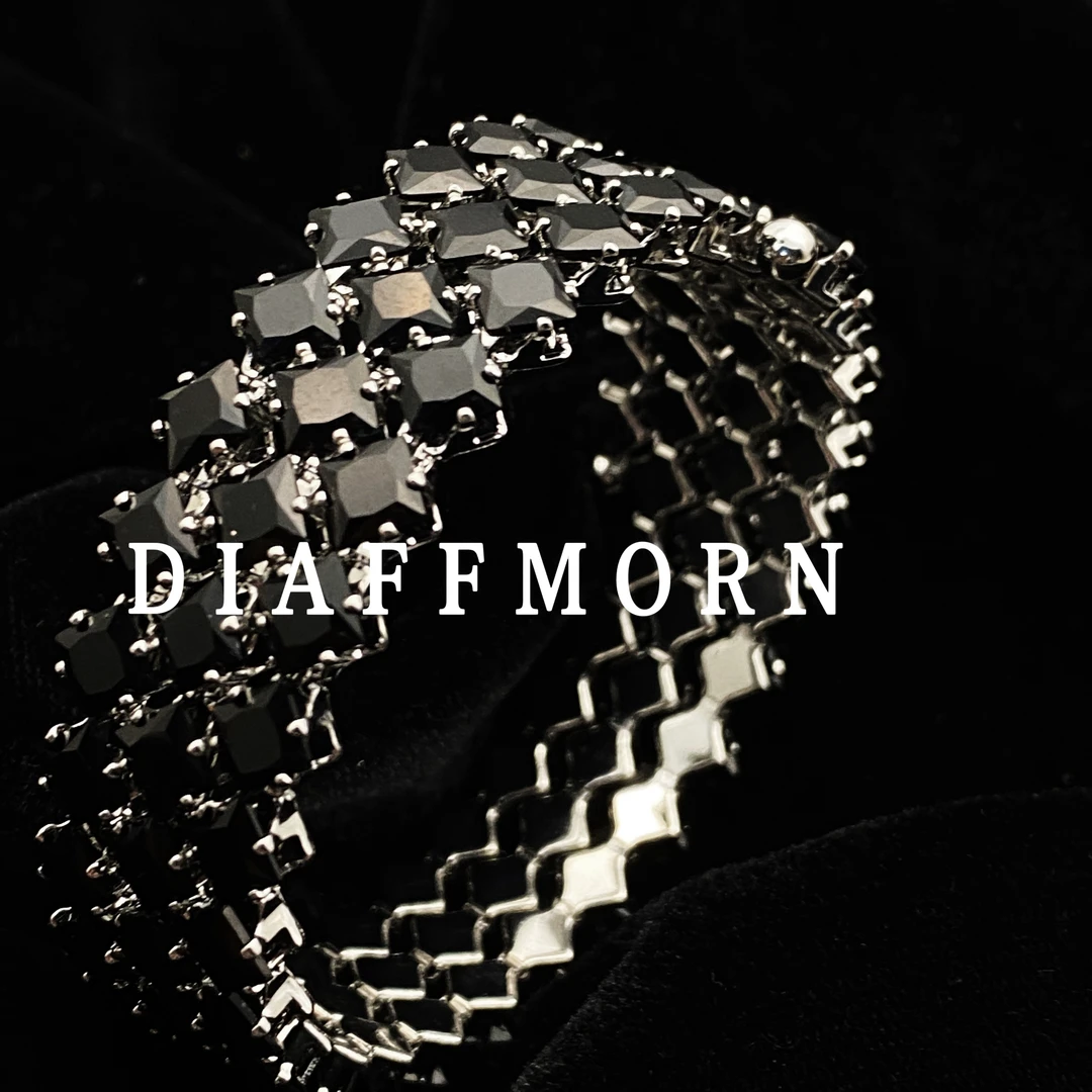 铜合金仿水晶手镯 YM《暗夜星辰手镯》 气质百搭冷艳风手镯