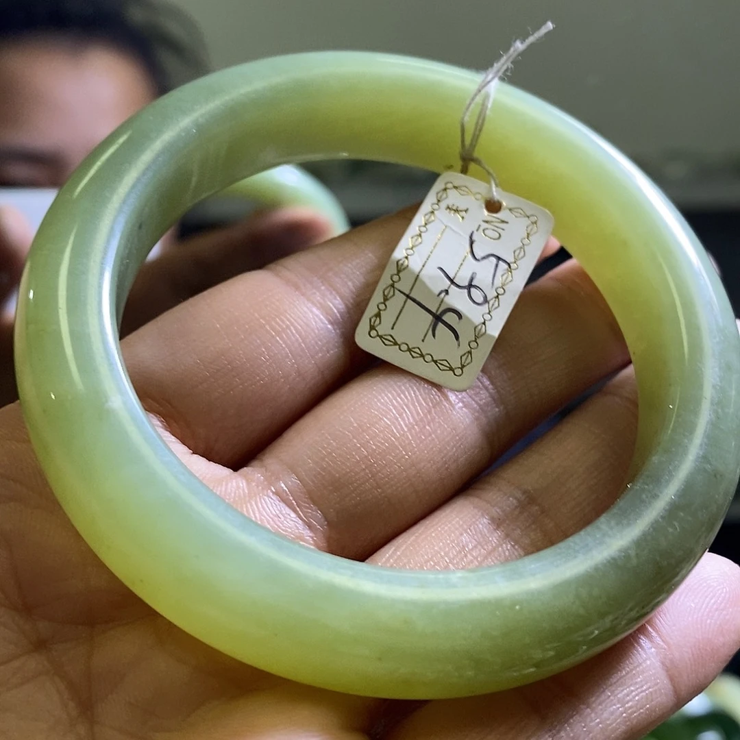 岫玉未镶嵌手镯59-60口径