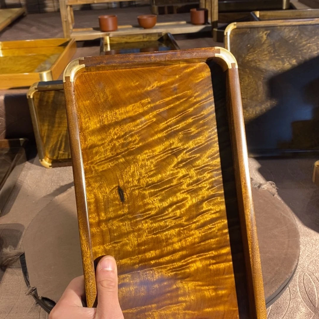 金丝楠何*侠金丝楠木文盘