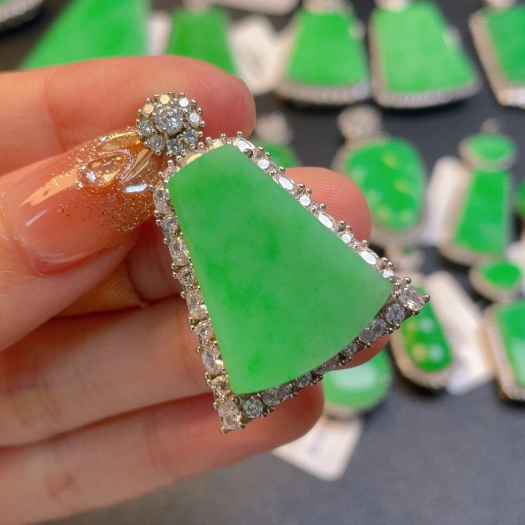 翡翠银S925镶嵌颈饰