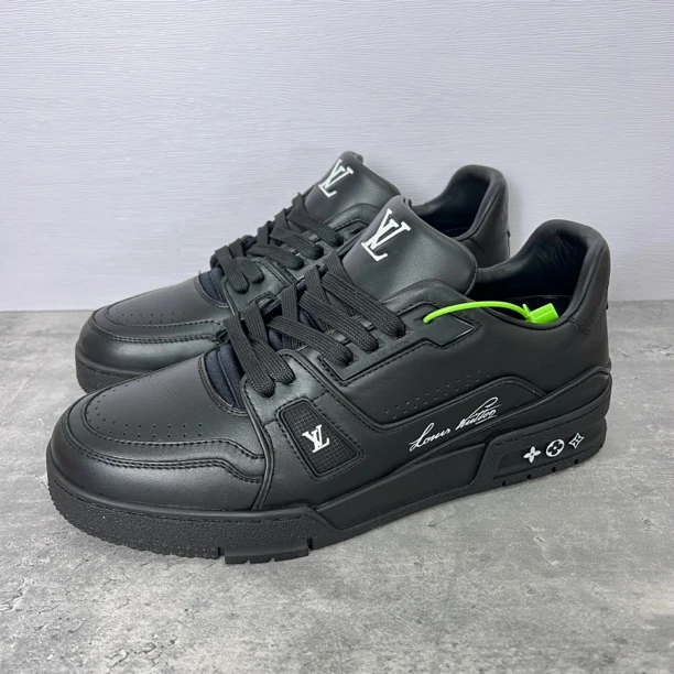 未使用 LouisVuitton/路易威登 黑武士#54系列吹那/trainer/潮鞋/