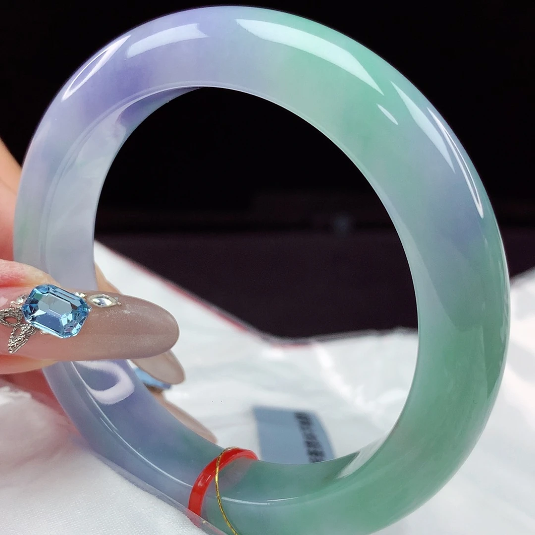 翡翠手镯未镶嵌55圈4653