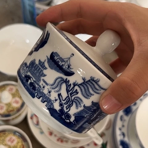 陶瓷炖盅一个陶瓷