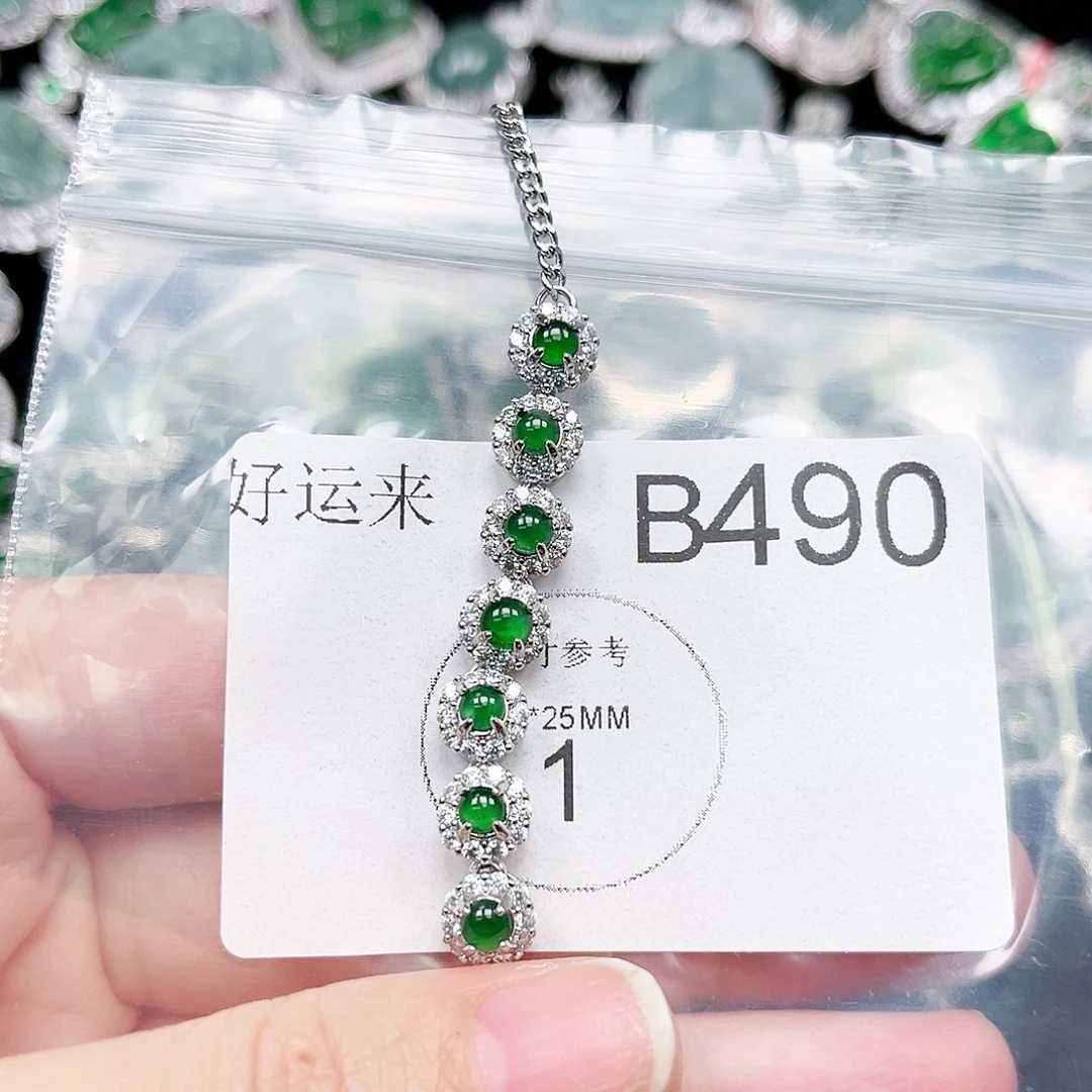 翡翠颈饰未镶嵌翡翠490