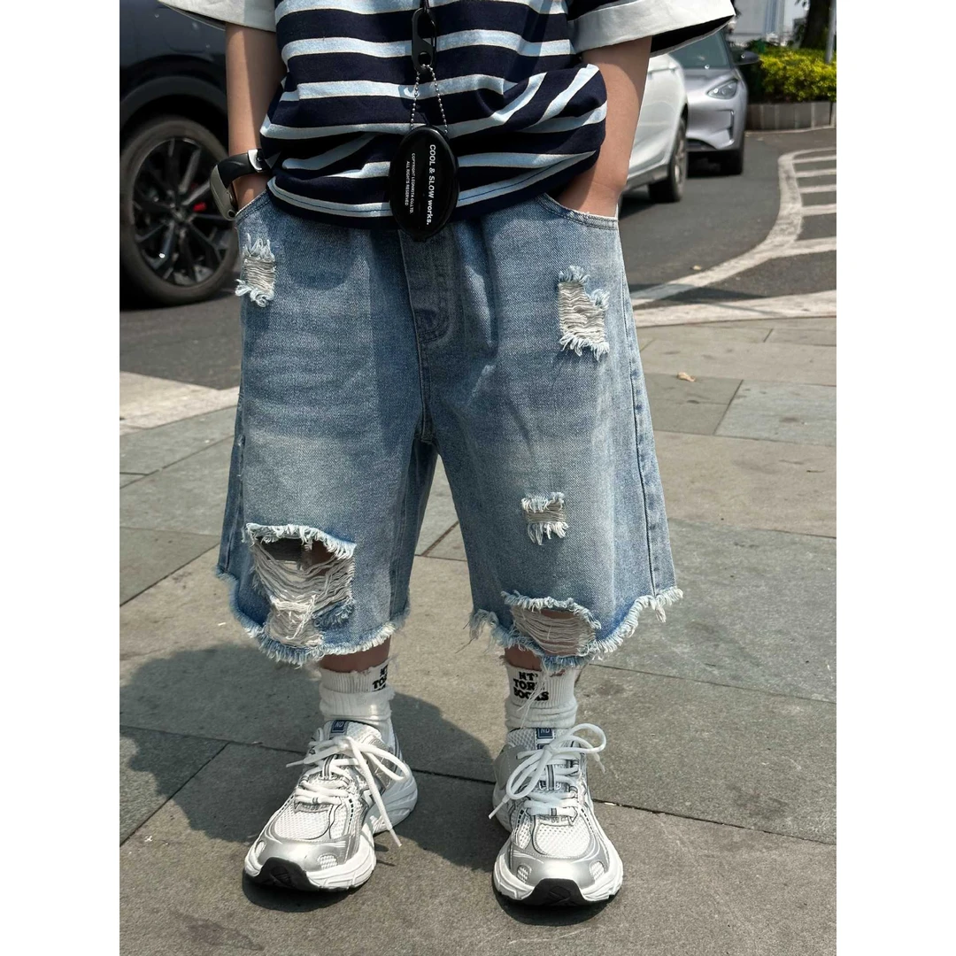 2025年新夏季男童儿童牛仔裤韩版痞帅时尚宽松破洞百搭短中裤潮酷