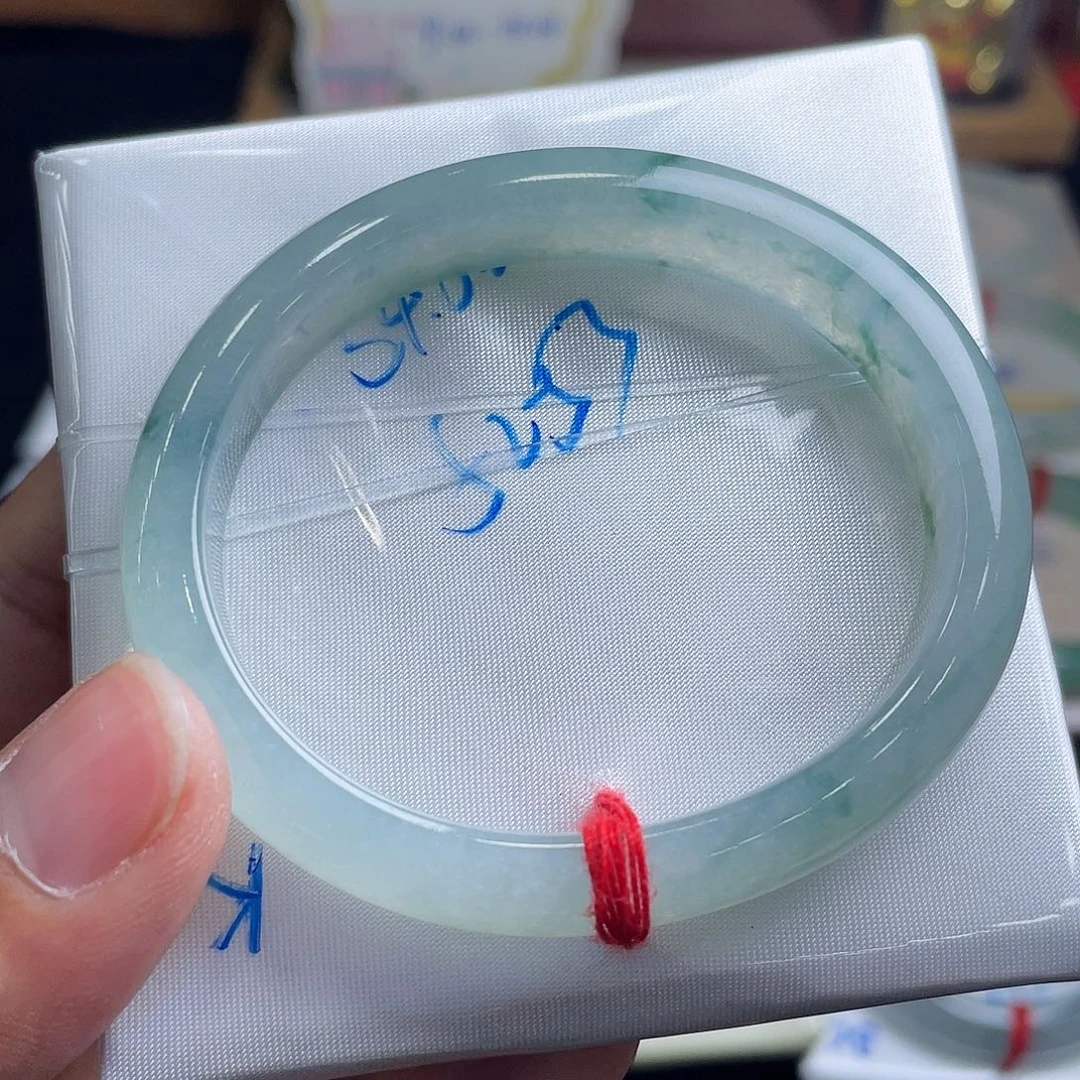 未镶嵌手镯翡翠54.6贵妃