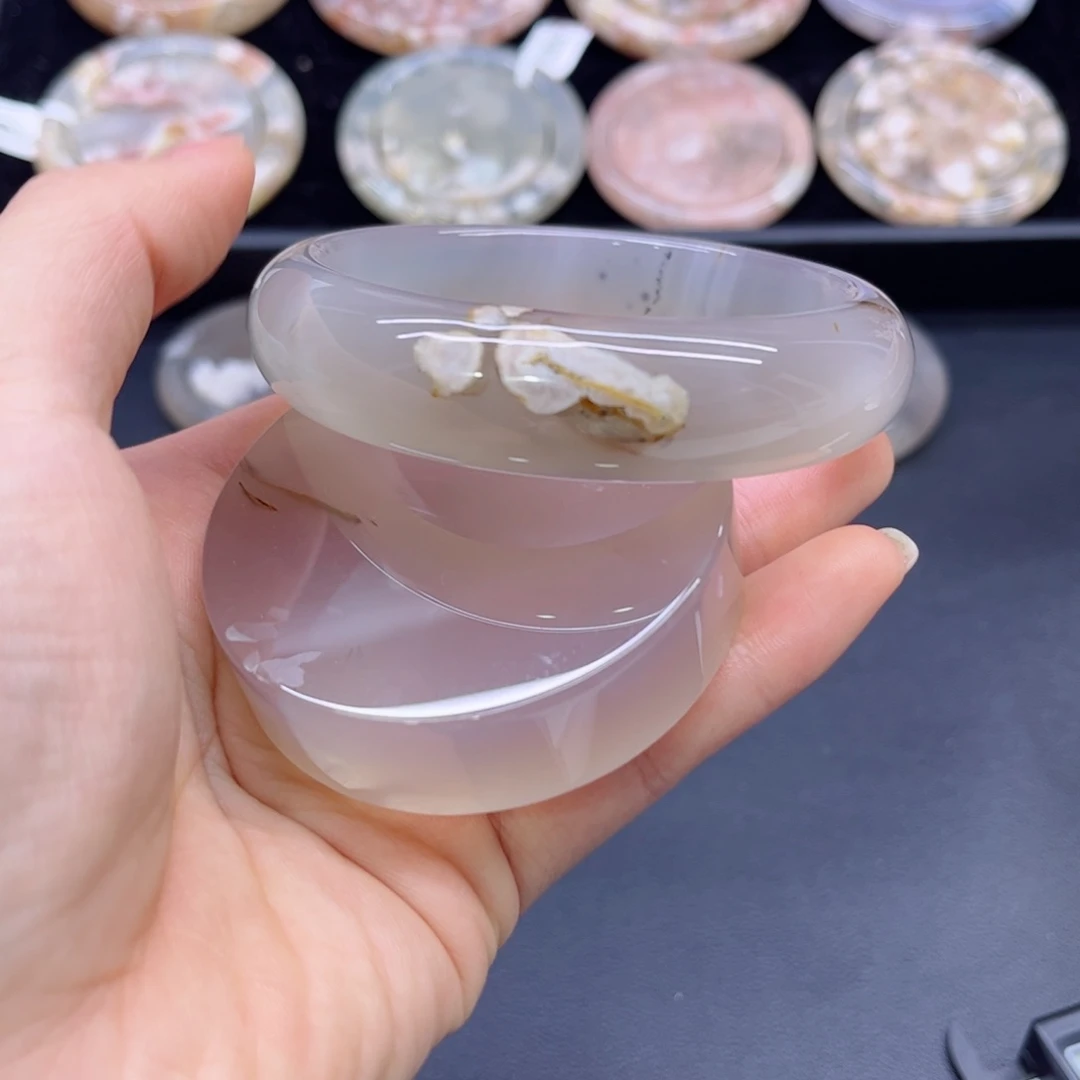 玛瑙/玉髓手镯未镶嵌64