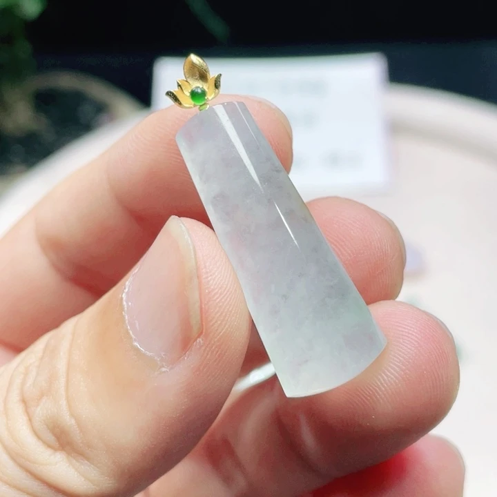 翡翠18K金镶嵌吊坠(不含链)翡翠平安无事柱