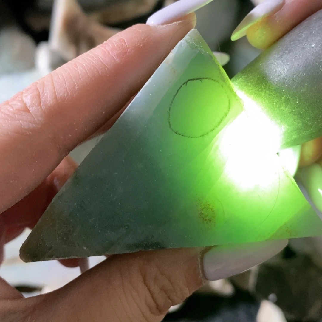 颈饰未镶嵌翡翠天然翡翠