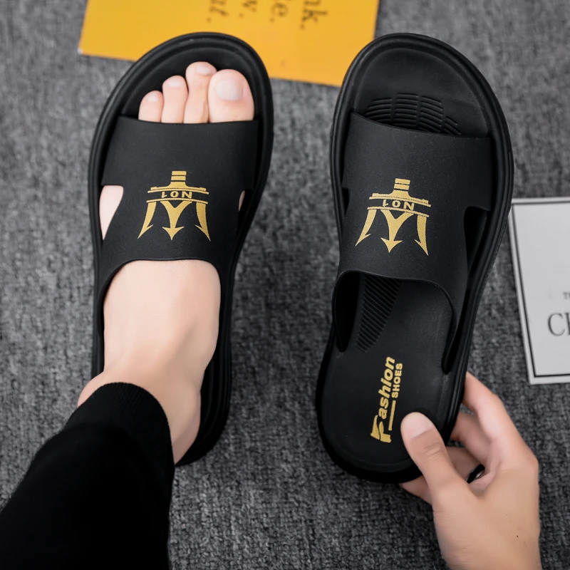 拖鞋男夏季室内居家防滑防臭凉拖潮流外穿踩屎感运动软底沙滩凉鞋