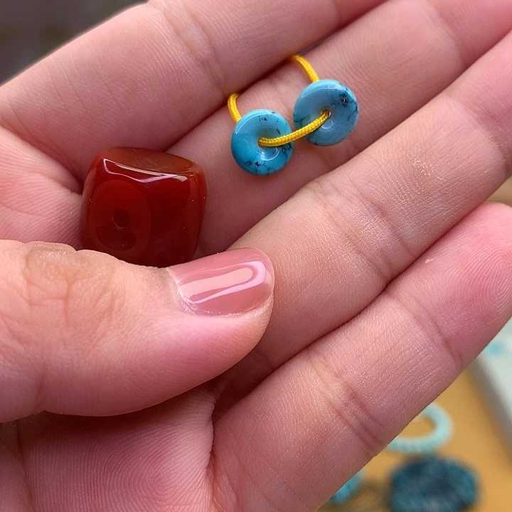 乌***咪未镶嵌原矿玛瑙/玉髓