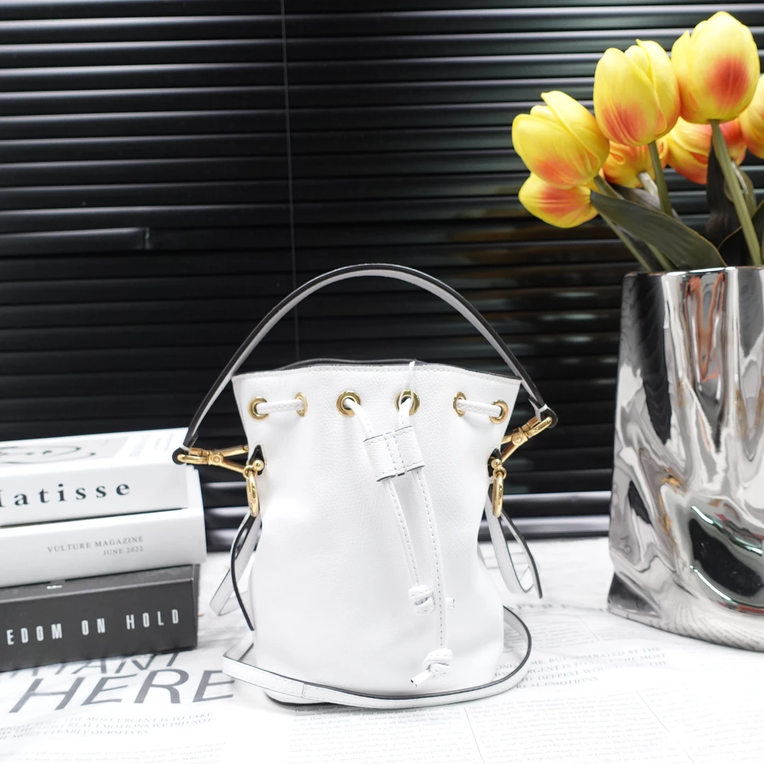 95新 FENDI/芬迪 单肩包/T10290415