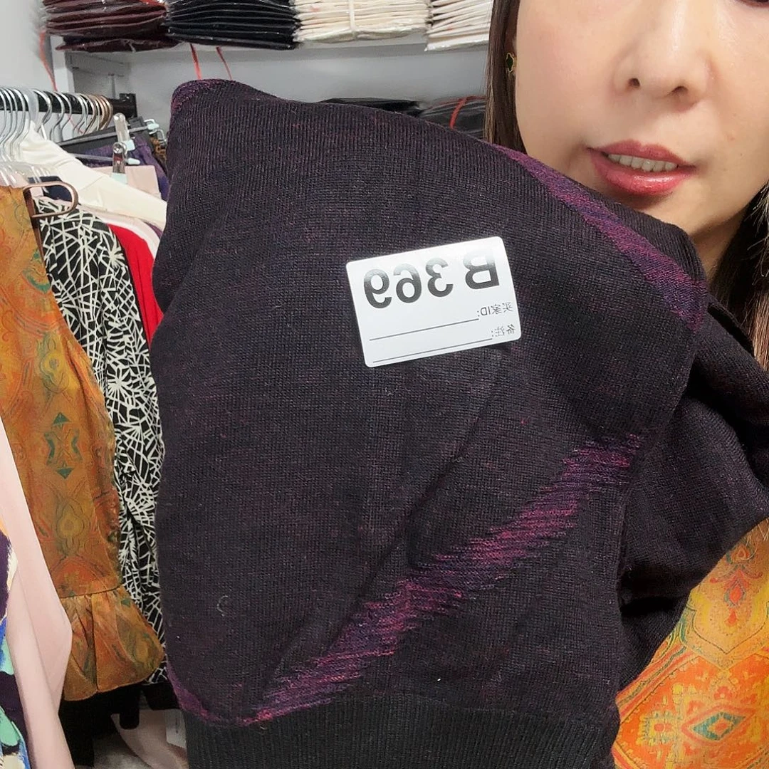 梁***景369 特价男士毛衣一件