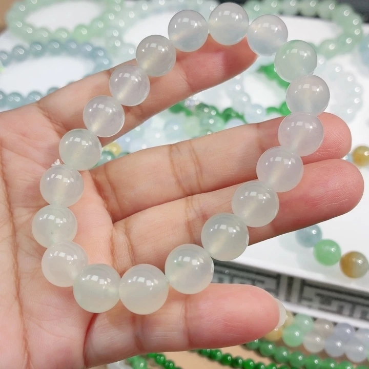 翡翠未镶嵌手链卡10.7