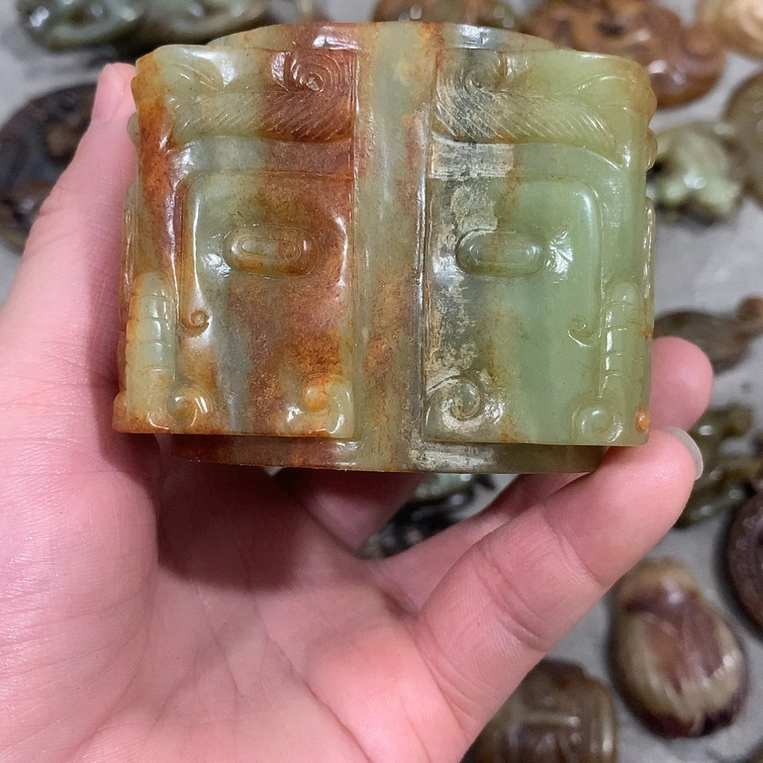 地****和田玉未镶嵌挂件