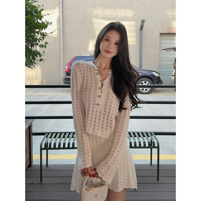 小香风白色镂空针织女气质秋季新款名媛时尚洋气显瘦上衣半身裙