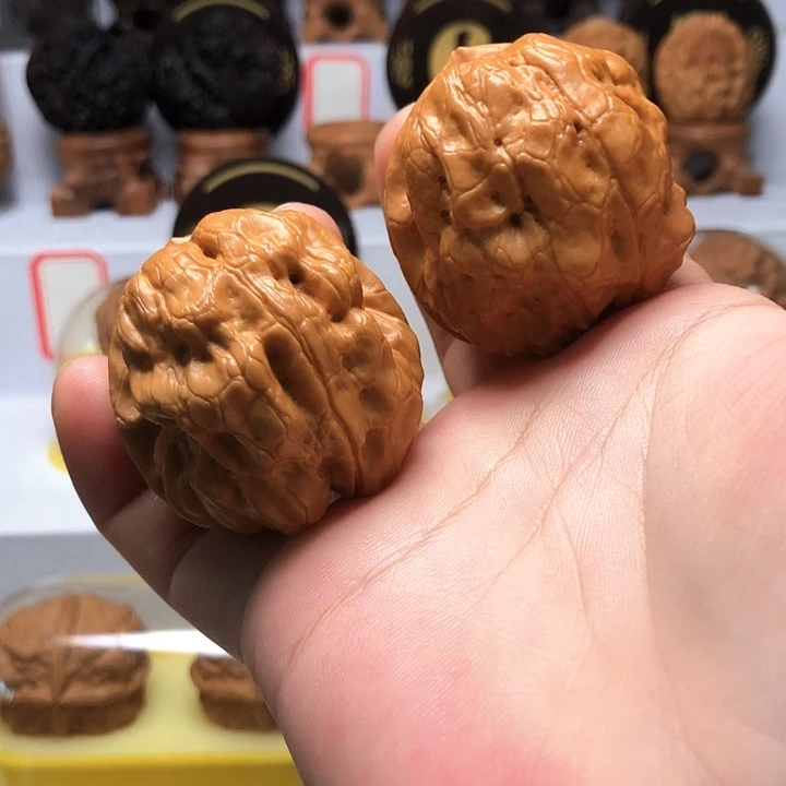 文玩核桃吊坠૮****云南铁核桃
