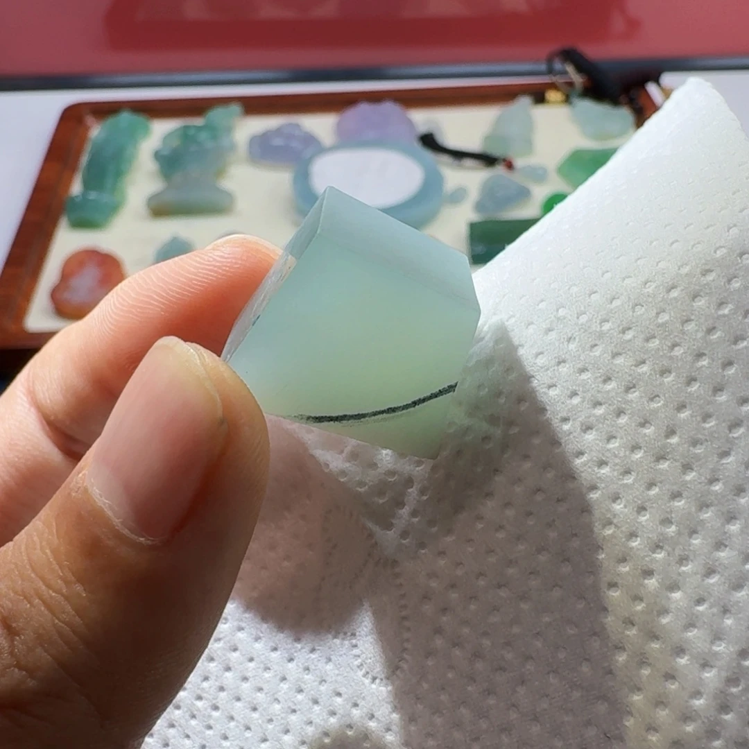 土***逗定制翡翠未镶嵌翡翠