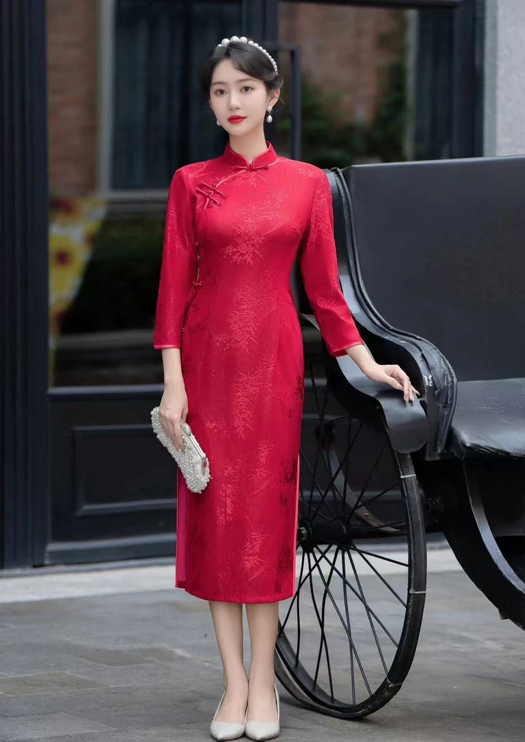 婚宴喜婆婆礼服红色旗袍2025新款妈妈新中式遮肚显瘦气质连衣裙
