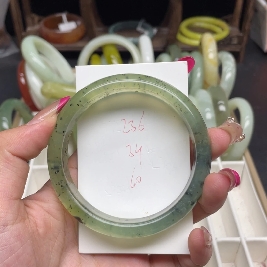 未镶嵌蛇纹石玉手镯