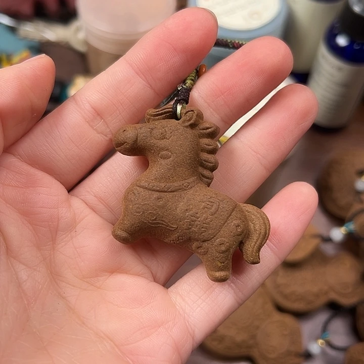 珠串鹅梨帐中香小马