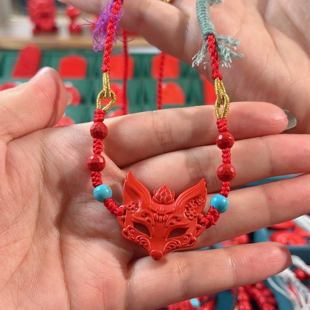 天然辰砂含辰砂工艺品双面狐狸面具锁骨坠毛衣链