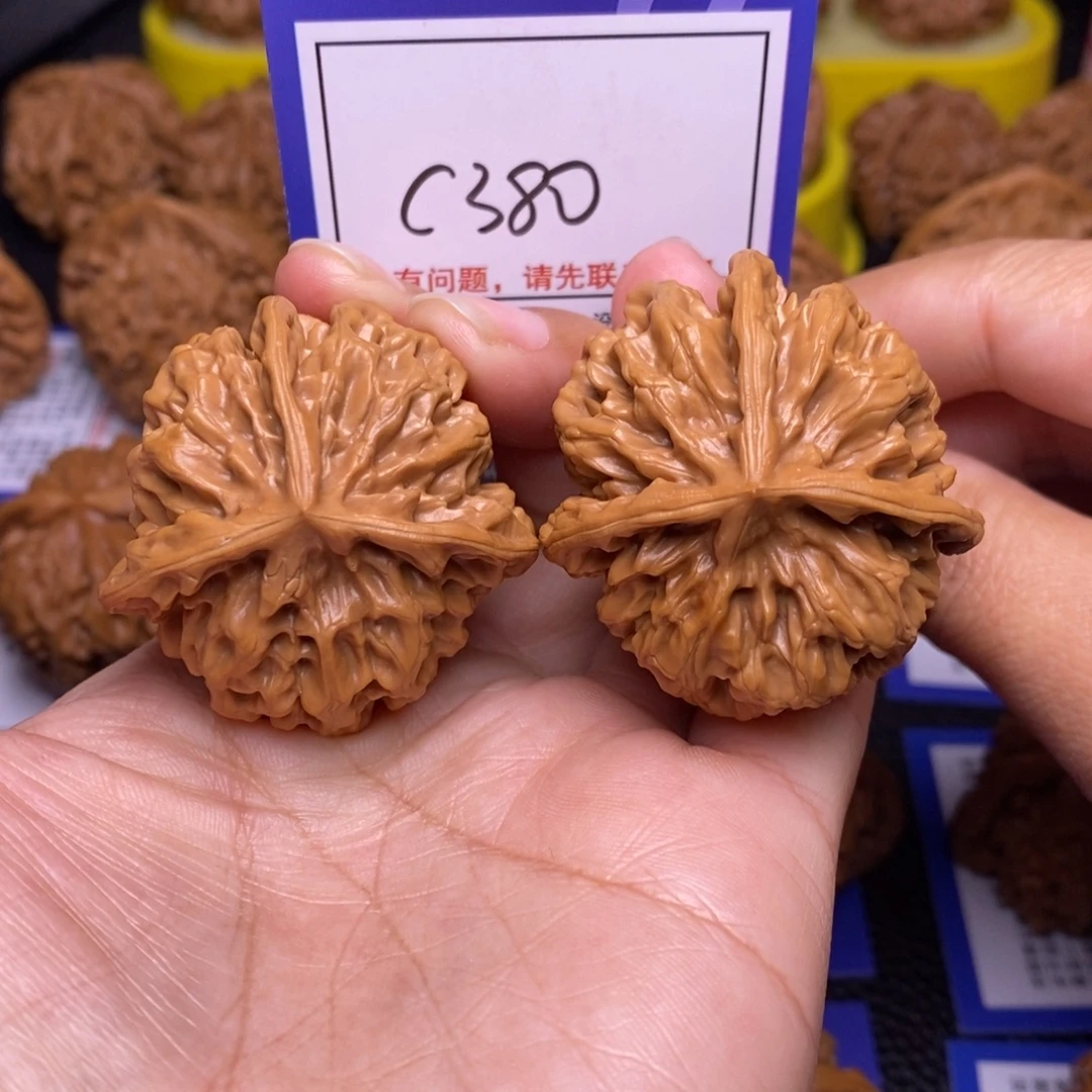 文玩核桃把件42帝王三棱c380