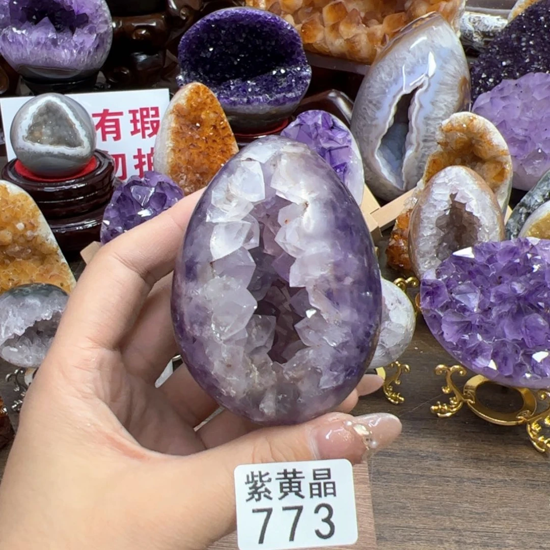 水晶摆件未镶嵌水晶哈**哦