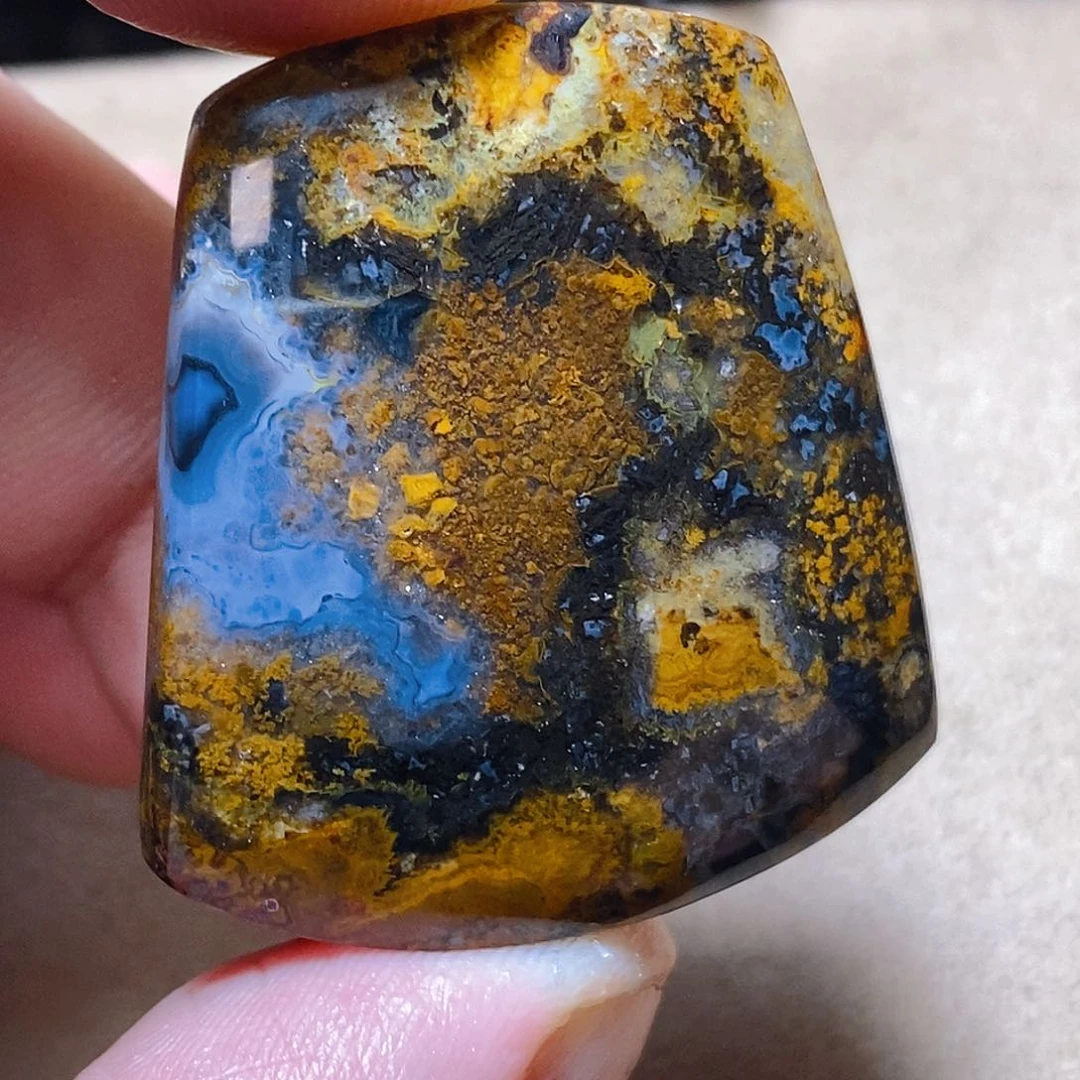 未镶嵌颈饰玛瑙/玉髓流*强