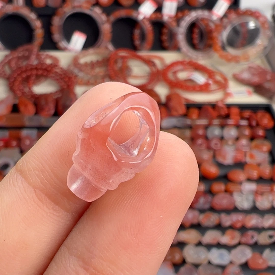 南红玛瑙未镶嵌颈饰金刚杵