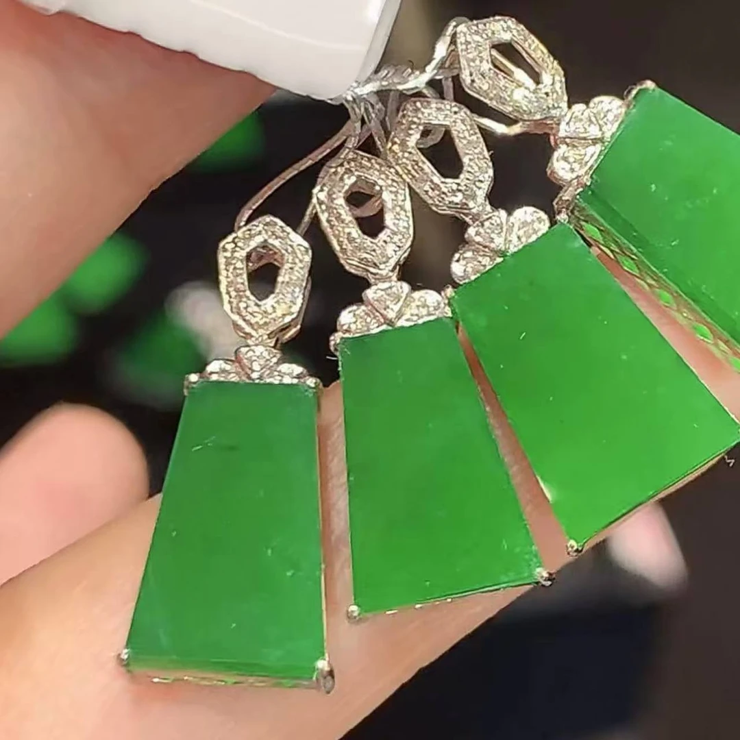 翡翠 18K 缅甸A货翡翠吊坠 L1980 多样性发其一