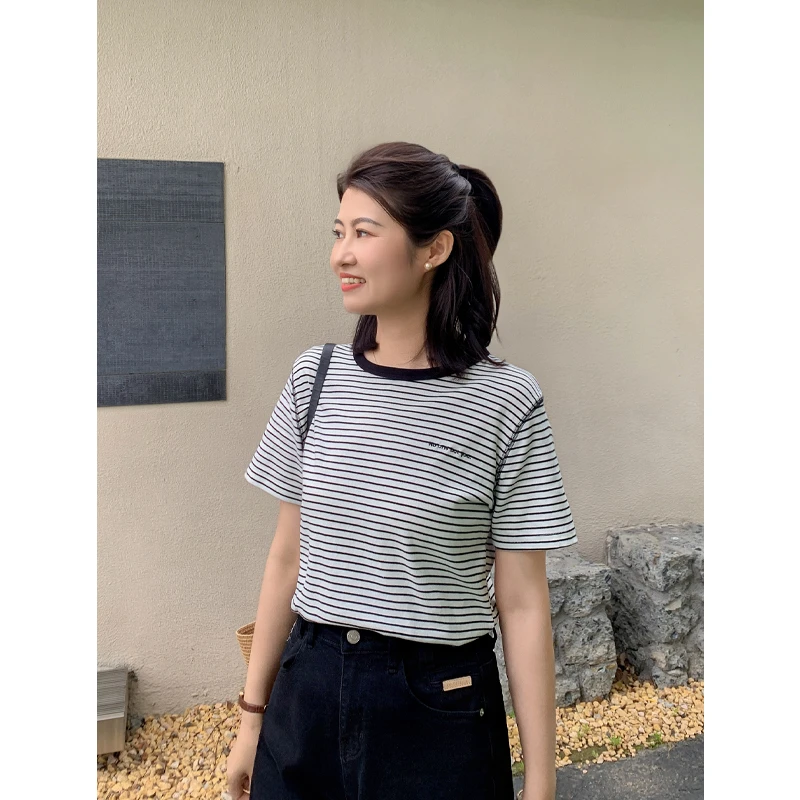 紫璐莱条与纹~韩系设计感撞色圆领字母刺绣条纹短袖T恤上衣女942X