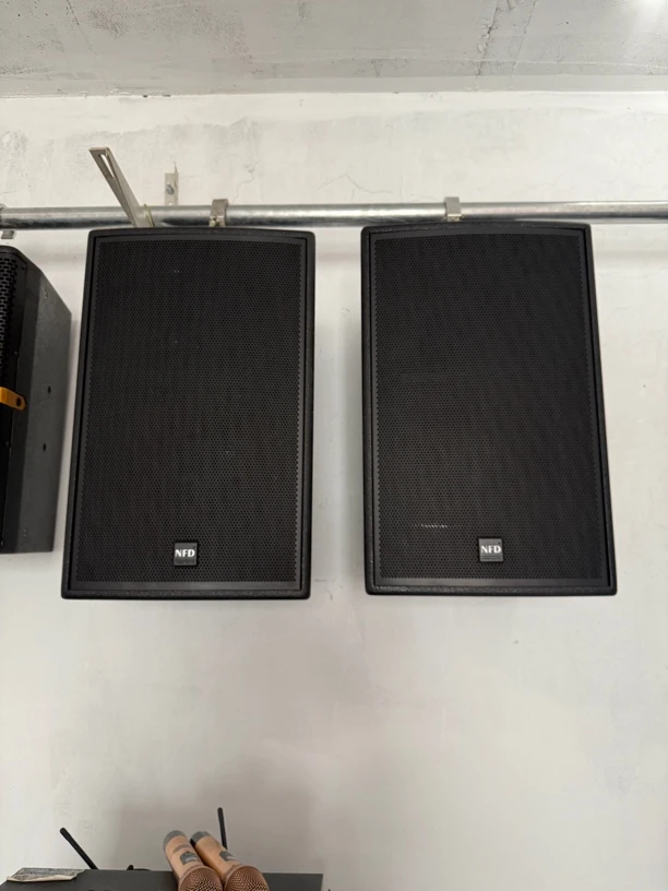 英国NFD12寸专业音响 不包邮