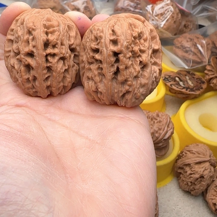 文玩核桃吊坠亮*啊将军榜西北