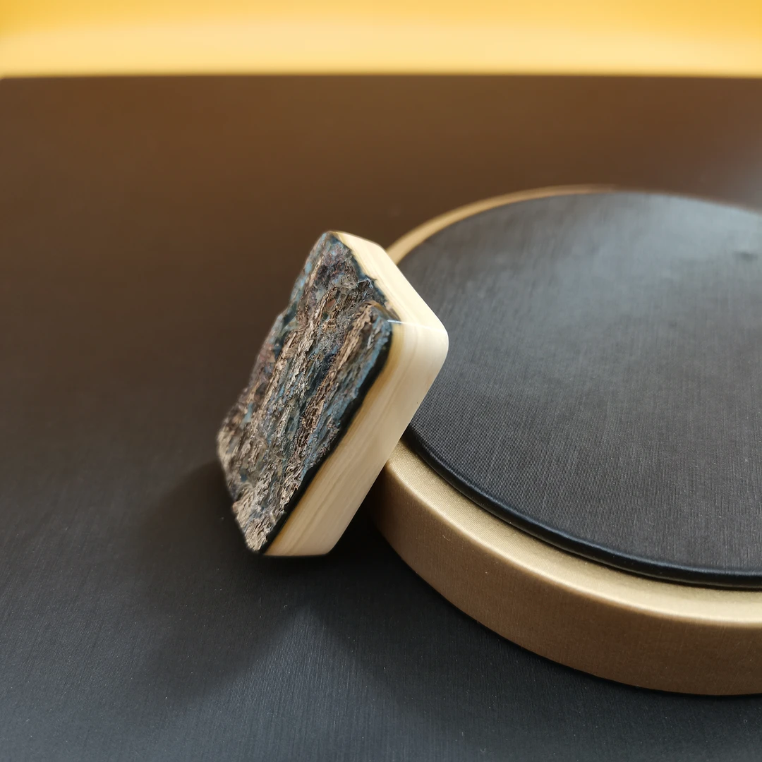 带皮无事牌~P014