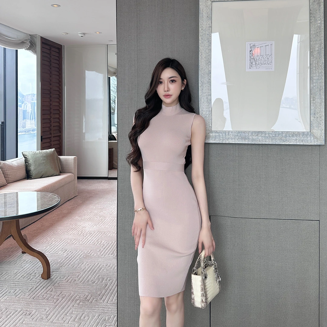 SX善喜温柔淡粉色半高领无袖连衣裙女修身收腰显瘦气质包臀长裙子
