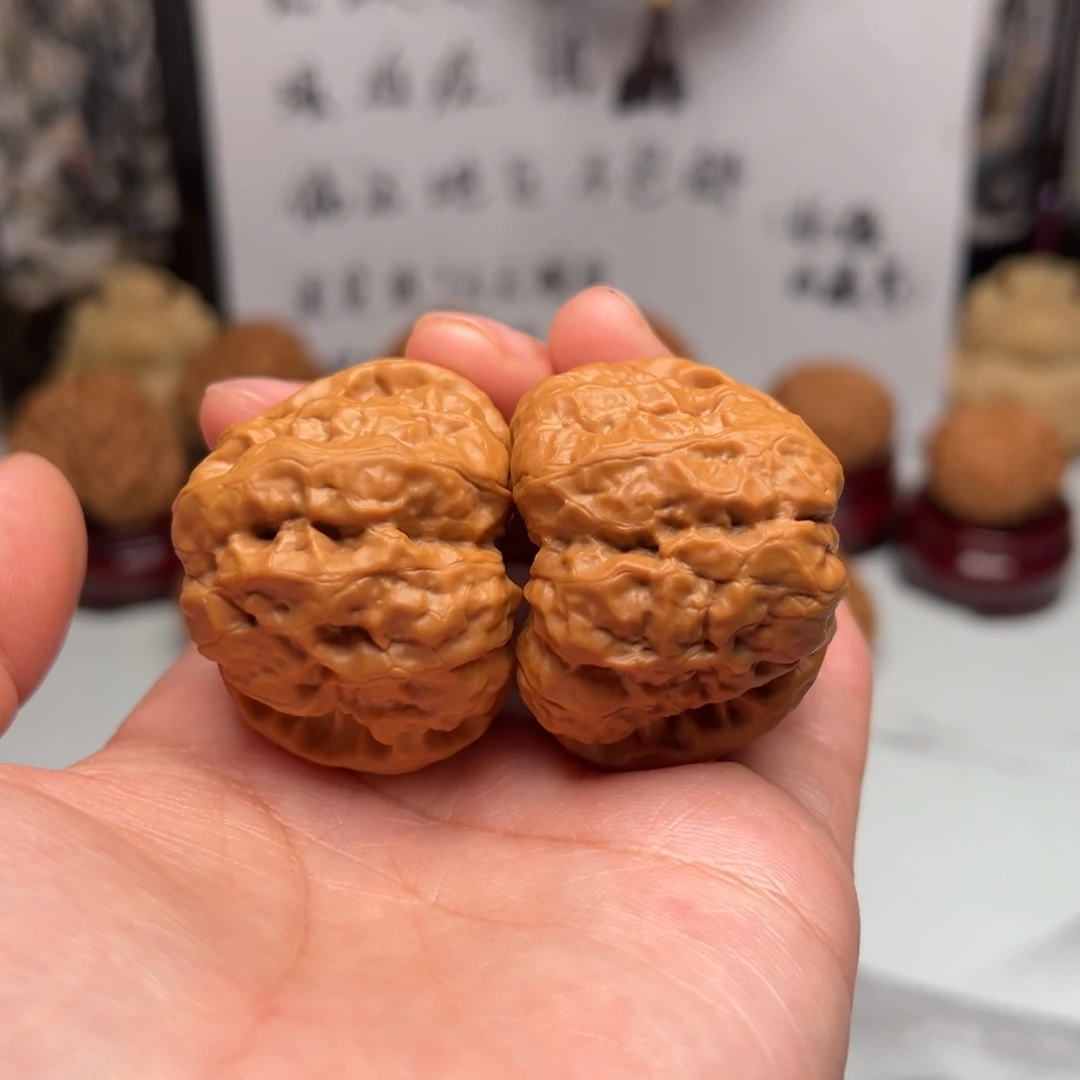 文玩核桃吊坠蛤蟆头40+